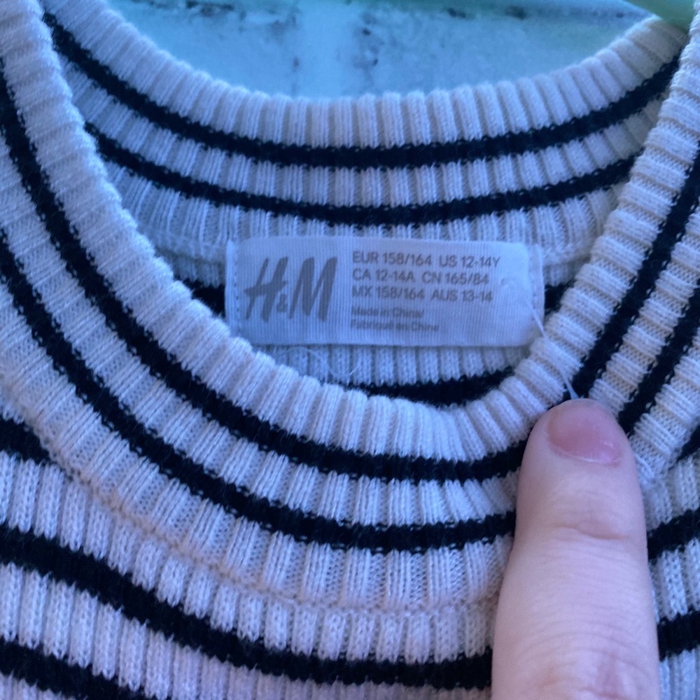 H&M top - Picture 2 of 2